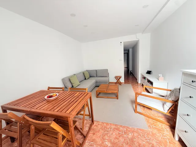 EXCELENTE PISO CERCA DE LA PLAYA, TOTALMENTE REFORMADO, EN 1º PLANTA,  EN UNA CASA TIPICA DEL BARRIO DEL CABAÑAL. — 9