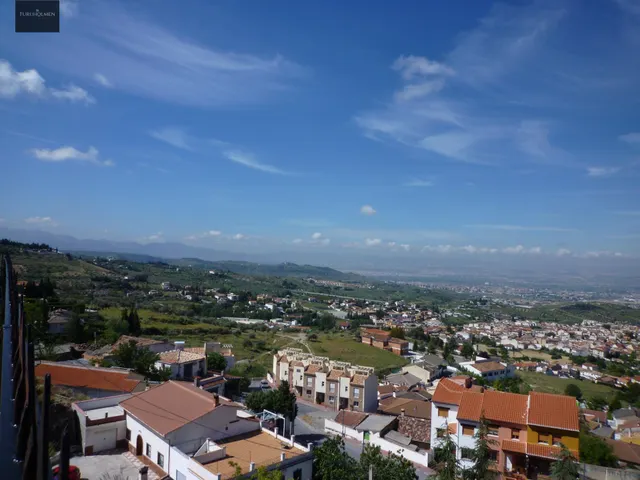 Chalet independiente con vistas panorámicas a Granada — 9