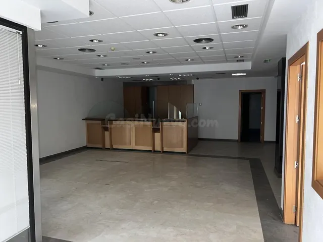 LOCAL A LA VENTA Y ALQUILER EN SALOBREÑA - foto 3