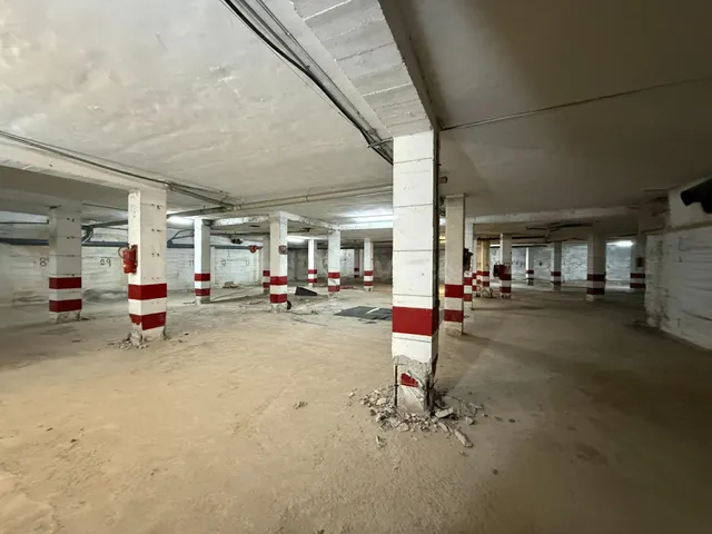 Amplio Parking en Elche - Oportunidad Inversora - foto 3