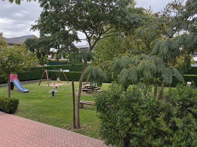 Alquiler fijo en san román, Santander – bajo con terraza, jardín y piscina comunitaria — 17