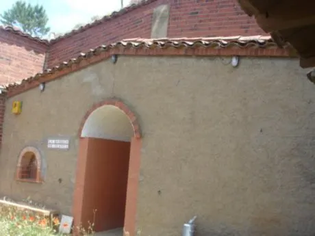 SE VENDE BODEGA EN VILLACÉ, RESTAURADA, CON  MERENDERO, 2 BAÑOS, BARBACOA, APARCAMIENTO Y JARDÍN — 5