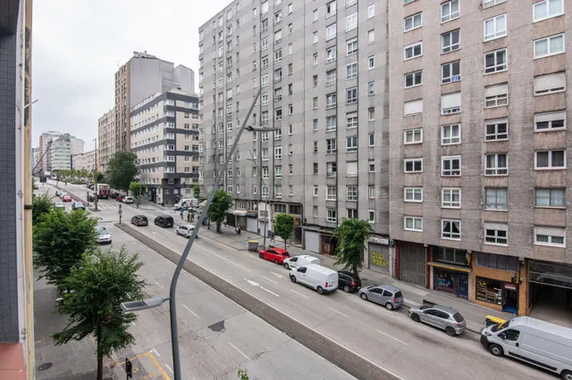 Piso con ascensor, de dos dormitorios y salón con italiana - foto 5
