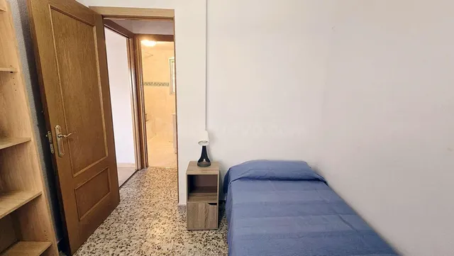 ¡únicamente para estudiantes oportunidad de alquiler! piso de tres dormitorios y terraza en villa de vallecas — 22