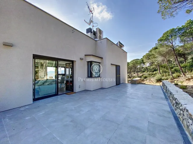 Nueva promoción de vivienda unifamiliar en venta y con vistas al mar en Lloret de Mar — 8