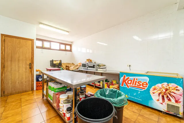 Restaurante de 541m2 en pleno funcionamiento en Maria de la Salud — 32