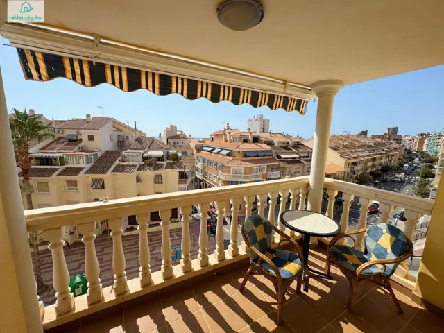 LUMINOSO APARTAMENTO CON TERRAZA Y GARAJE A DOS MINUTOS DEL  - foto 4