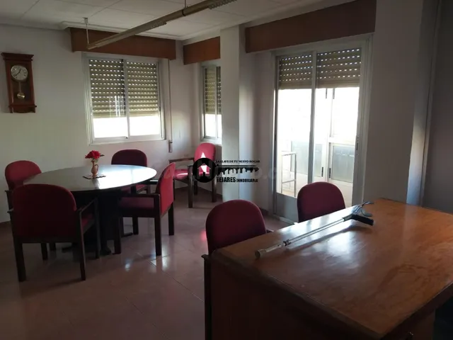 INMOBILIARIA TEJARES ALQUILA PISO PARA OFICINAS EN ZONA FIES