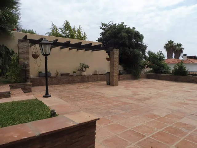 Villa de Lujo de 5 dormitorios en La Carihuela, Torremolinos — 42