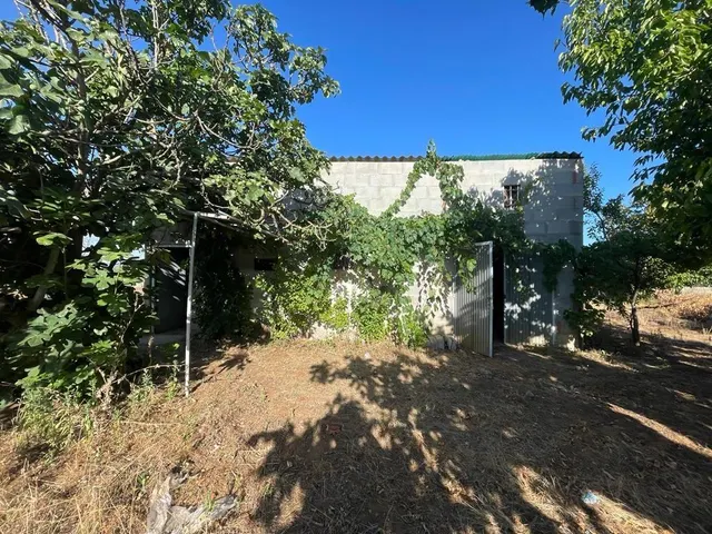 SE VENDE PARCELA CON CASETA — 12