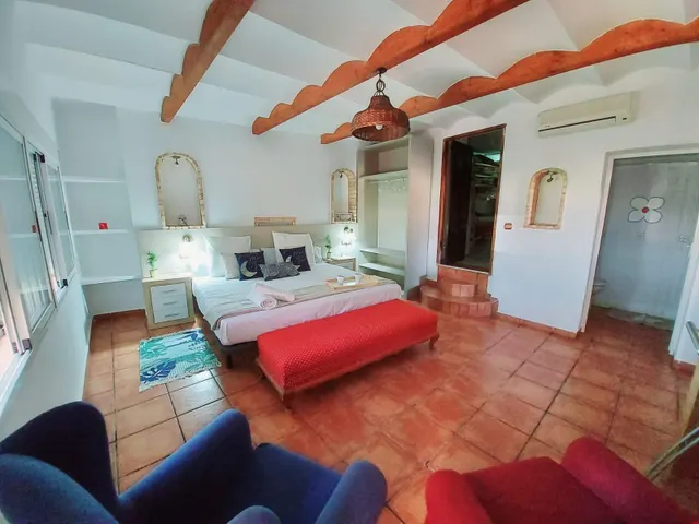 Espectacular chalet independiente con piscina privada, casa de invitados y vistas en Urb. Vistabella — 13