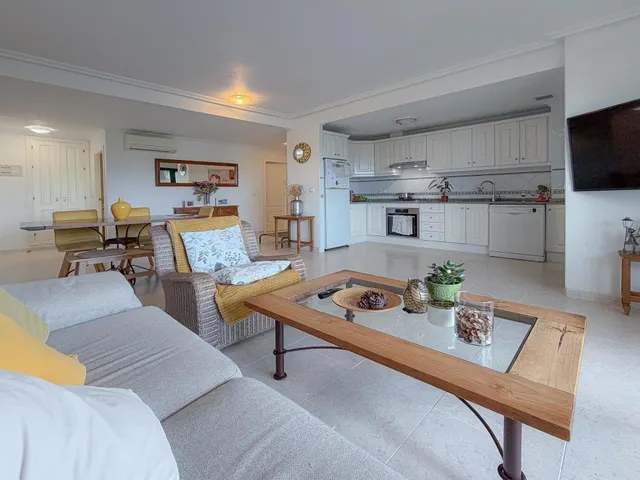 Espaciosa vivienda de 2 habitaciones + piscina y parking comunitarios en lomas de campoamor - las ramblas — 12