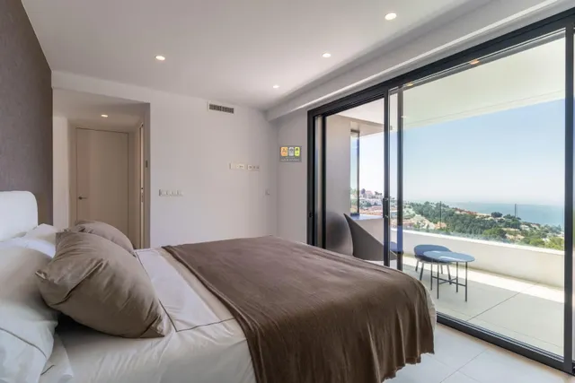 VILLA MODERNA CON PISCINA Y VISTAS AL MAR EN LA SIERRA DE ALTEA — 20