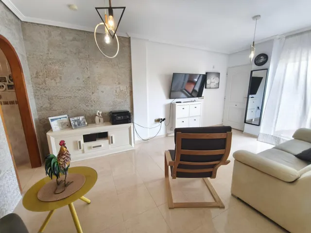 Apartamento de 2 dormitorios 1baño en Orihuela Costa (Alican - foto 2