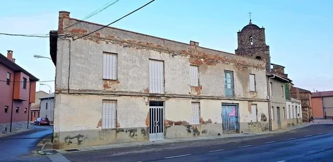 VIVIENDA PARA REFORMAR EN SOTO DE LA  VEGA