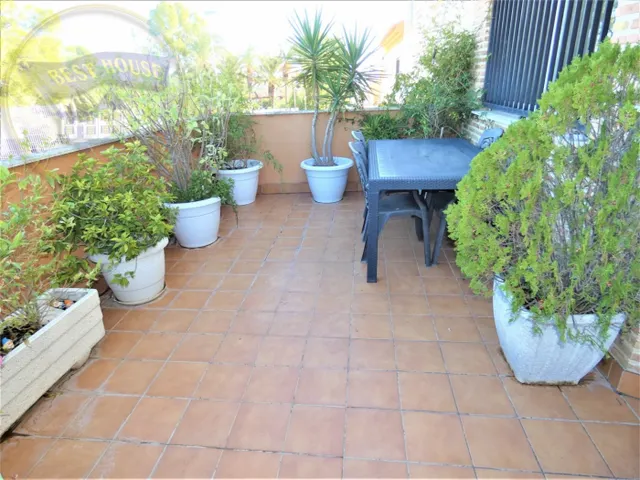 ++Adosado en esquina en Alguazas++, 275 m. de superficie — 11