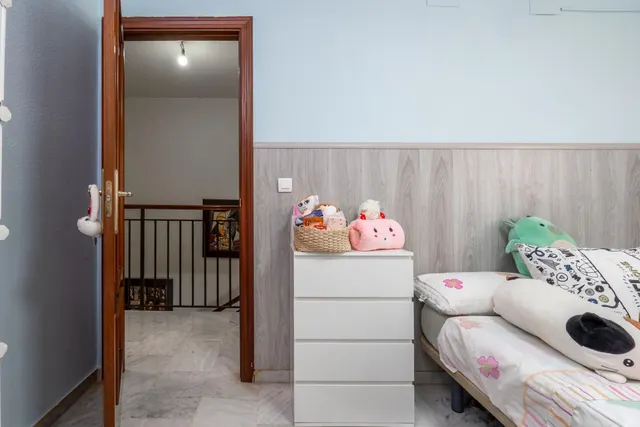 ¡MAGNIFICA CASA UNIFAMILIAR ADOSADA EN LOMALINDA, OGIJARES! — 35