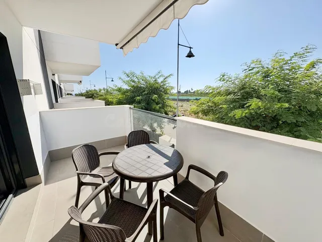 Precioso apartamento frente al mar disponible desde el 1 de 