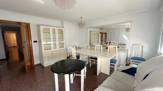 SE ALQUILA PISO SIN AMUEBLAR EN EL CENTRO DE ASPE - foto 2