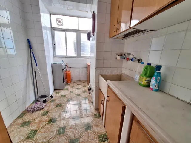 PISO DE 3 habitaciones CON BALCÓN Y MUCHAS POSIBILIDADES — 3