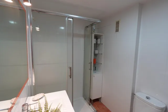 APARTAMENTO EN EL CENTRO. SOLO DURANTE EL CURSO ESCOLAR HASTA EL 30-06-2027 — 15