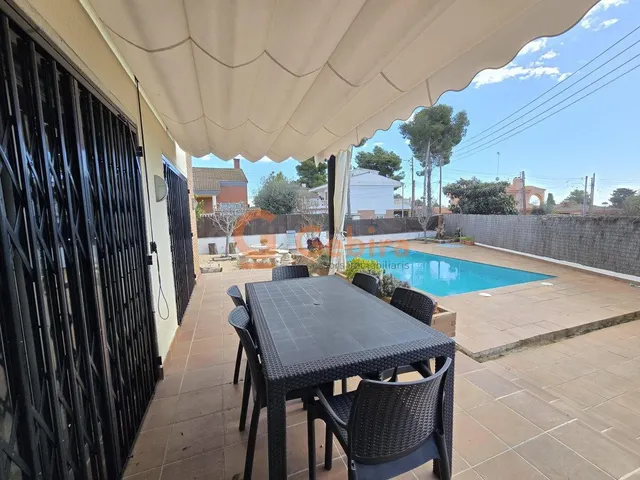 CASA INDEPENDIENTE CON PISCINA PRIVADA EN SEGUR DE CALAFELL - foto 5