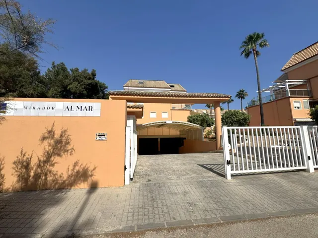 FANTASTICO APARTAMENTO CON VISTAS AL MAR — 32