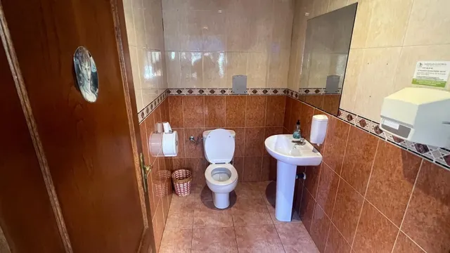 Local comercial 71m² en venta - Estacion de autobuses — 18