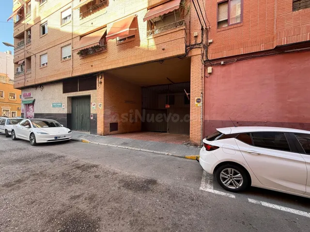 ¡Oportunidad única! Pack de 2 plazas contiguas (Coche + Moto - foto 2