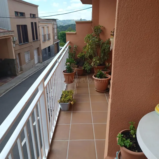 Piso de 98 m2 en Viladecavalls - 4 habitaciones, terraza con - foto 4