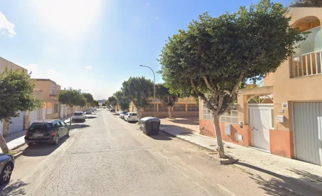 ADOSADO EN VENTA EN NIJAR - foto 2