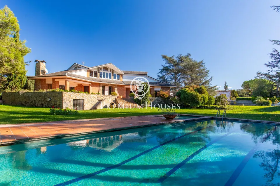Casa en venta en Montornès del Vallès