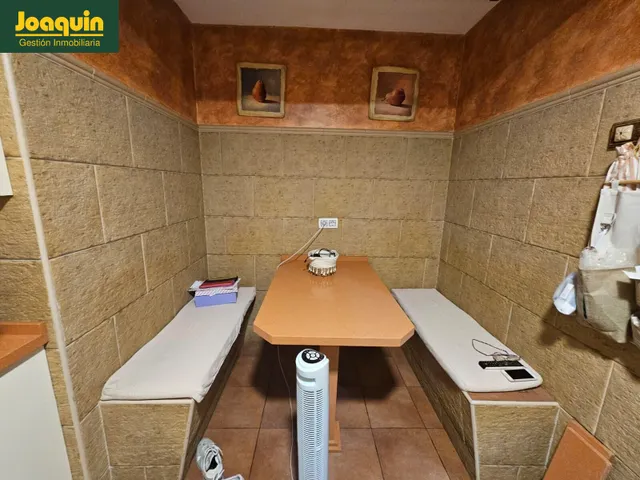 Piso totalmente reformado en la Avenida Barcelona — 12