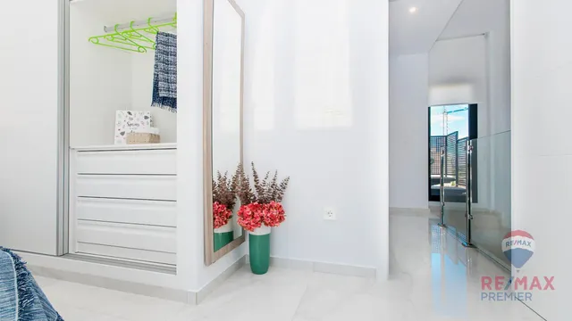 ¡Chalet individual nuevo a la venta en Vistabella Golf Orihuela! — 7