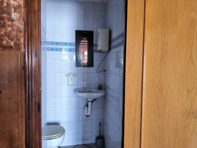 Local Comercial Estratégico frente a la Estación de Tren — 8