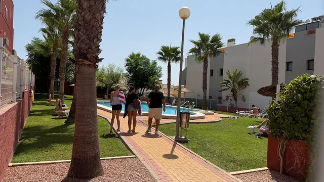 BUNGALOW TOTALMENTE REFORMADO CON 2 HAB 2 BAÑOS EN URB DREAM HILLS 2 — 33