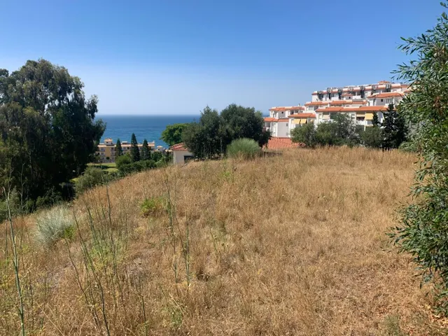 ¡Inversión con Vistas Eternas al Mar! Parcela de 4.363 m2 en Benalmádena (Sector SP-18), junto a Holiday World — 5