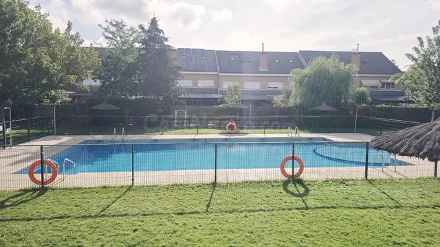 Habitaciones en alquiler para estudiantes de la uax en urb privada de Villanueva de la Cañada — 5