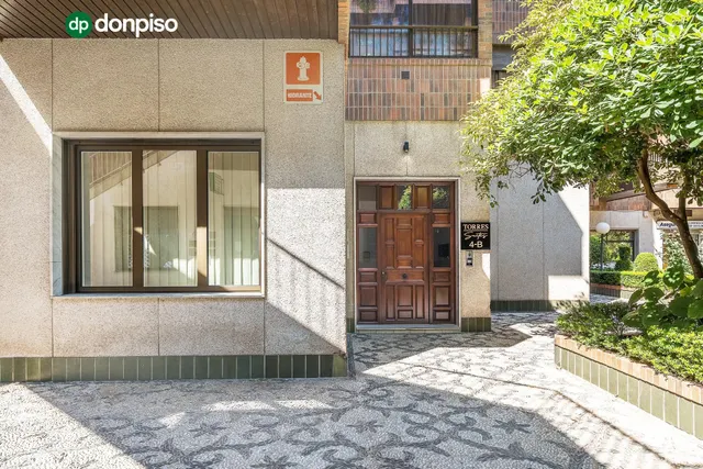 PRECIOSO ESTUDIO DE LUJO EN URBANIZACION TRIUNFO JARDIN — 42