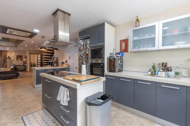 Exclusivo dúplex tipo loft de 225 m2 con apartamento independiente en una ubicación inmejorable — 33