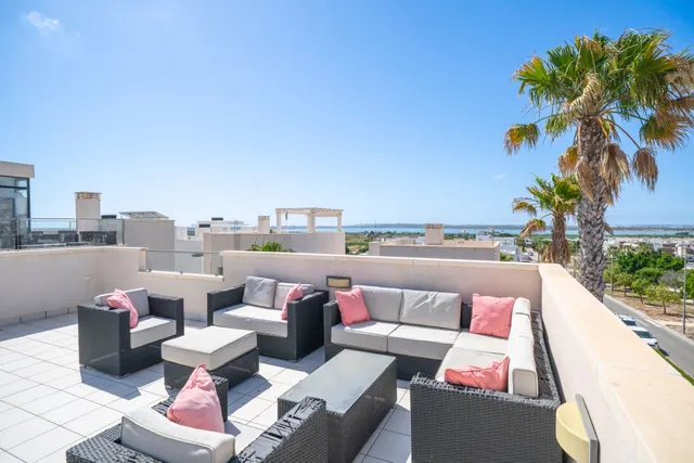Villa 3 habitaciones 122m² en venta - Centro de la Ciudad Quesada — 48