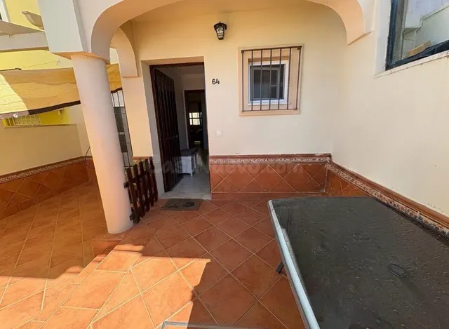Amplia y Luminosa Vivienda con Atico en Ubicación Privilegiada Calle Vilches! — 3