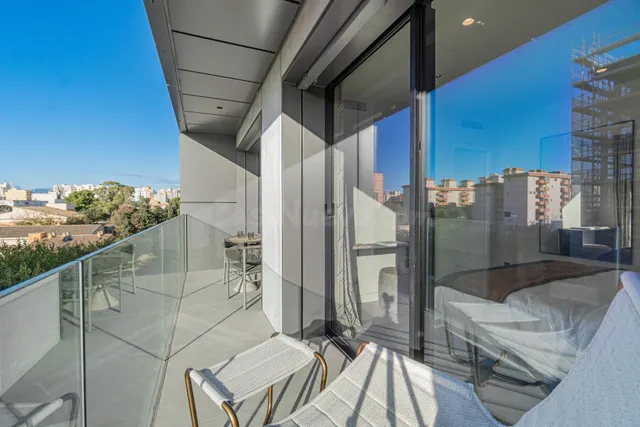 Exclusivo piso con vistas despejadas al Portixol — 2