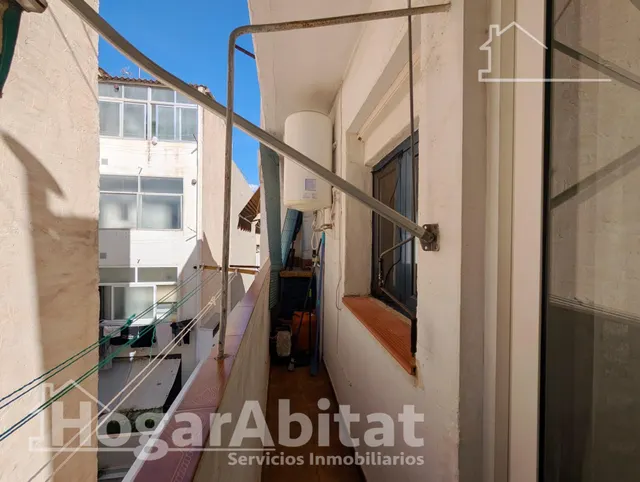 Luz natural y excelente ubicación en este piso exterior con balcón — 20