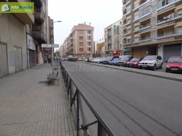 Local comercial 110m² en venta - Barrio Santa Catalina - foto 3