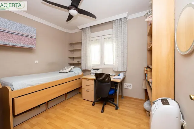 ESPECTACULAR VIVIENDA ADOSADA DE 4 DORMITORIOS CON SÓTANO, TERRAZAS Y PATIO EN GRANADA — 10