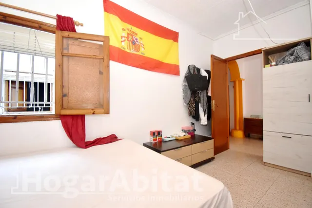 ¡ESPECTACULAR! AMPLIO, IMPECABLE Y MUY LUMINOSO  CON GRAN TERRAZA — 27