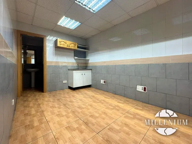 Nave industrial 310m² en venta - Barrio de la Estación — 27