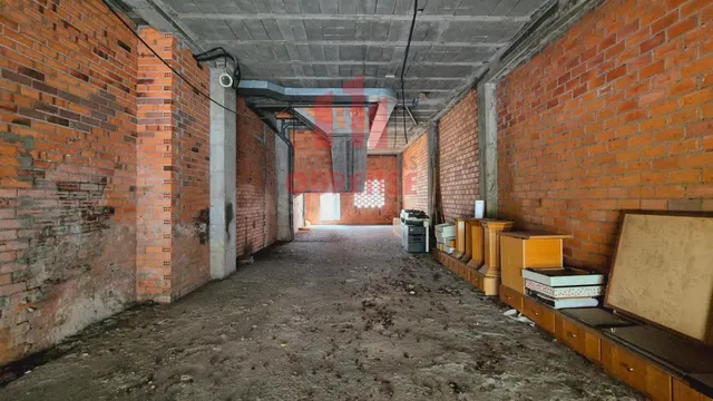 LOCAL COMERCIAL EN EL CENTRO DE LA CUIDAD — 2