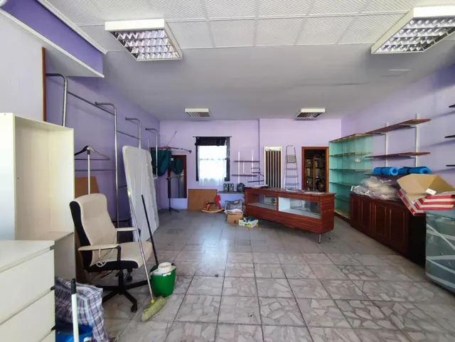 Local comercial en Aranguren — 4